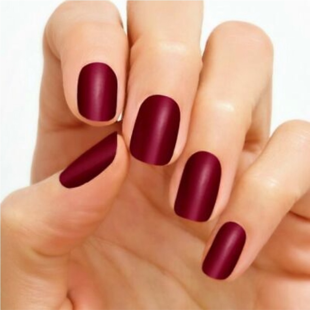 *Retired* Color Street: London Calling | Dark Red Classic Solid Fall Winter - Picture 9 of 11